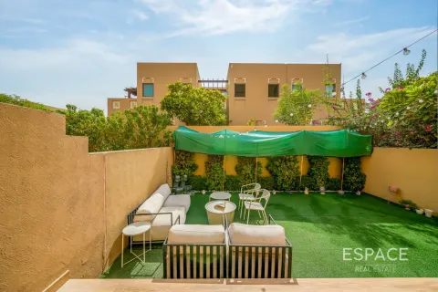 Townhouse de vânzare în Al Furjan, Dubai, EAU 3 dormitoare, 262 mp.  №649659 - poză 18