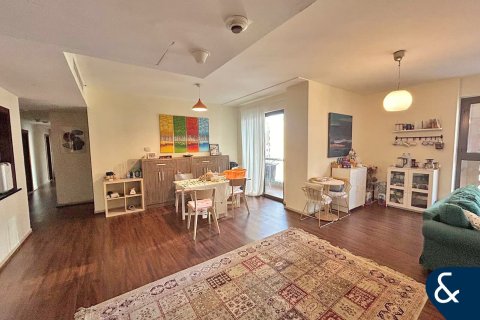 Lägenhet till försäljning i Jumeirah Beach Residence, Dubai, UAE 3 sovrum, 178 kvm Nr. 667501 - fotografi 1