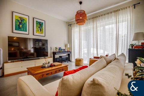 Βίλα σε Dubai, ΗΑΕ 4 υπνοδωμάτια, 244 τ.μ. Αρ. 667499 - φωτογραφία 5