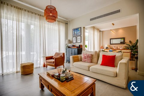 Βίλα σε Dubai, ΗΑΕ 4 υπνοδωμάτια, 244 τ.μ. Αρ. 667499 - φωτογραφία 6