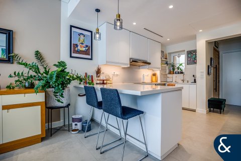 Βίλα σε Dubai, ΗΑΕ 4 υπνοδωμάτια, 244 τ.μ. Αρ. 667499 - φωτογραφία 2