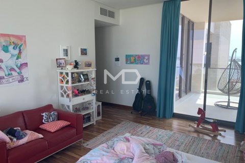 Villa sa Saadiyat Island, Abu Dhabi, UAE 5 silid-tulugan, 751 sq.m. № 554614 - larawan 3