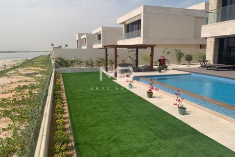 Villa sa Saadiyat Island, Abu Dhabi, UAE 5 silid-tulugan, 751 sq.m. № 554614 - larawan 13