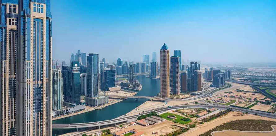 Apartment sa Business Bay, Dubai, UAE 2 silid-tulugan, 100.1 sq.m. № 610419