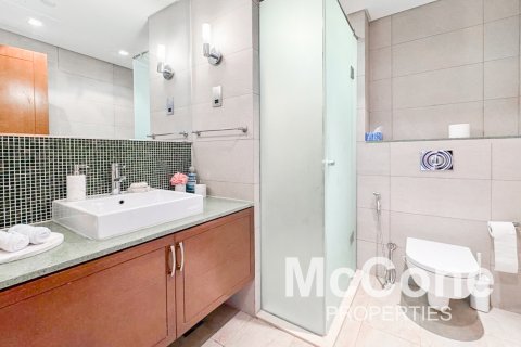 Apartament në Palm Jumeirah, Dubai, Emiratet e Bashkuara Arabe 2 dhoma gjumi, 173.73 m2. № 587383 - Foto 13