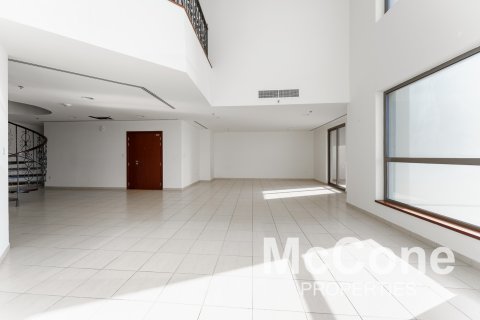 Byt v Jumeirah Beach Residence, Dubai, SAE 4 ložnice, 317.17 m² Č.: 587389 - fotografie 3