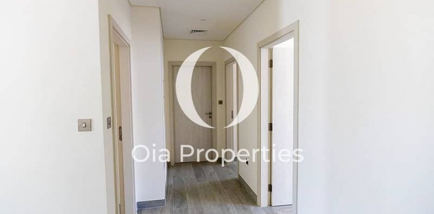 Vila na Yas Island, Abu Dhabi, SAE 4 ložnice, 315 m² Č.: 608773