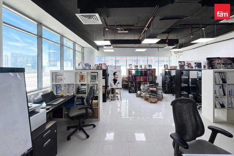 Opisina sa Business Bay, Dubai, UAE 69.8 sq.m. № 726224 - larawan 3