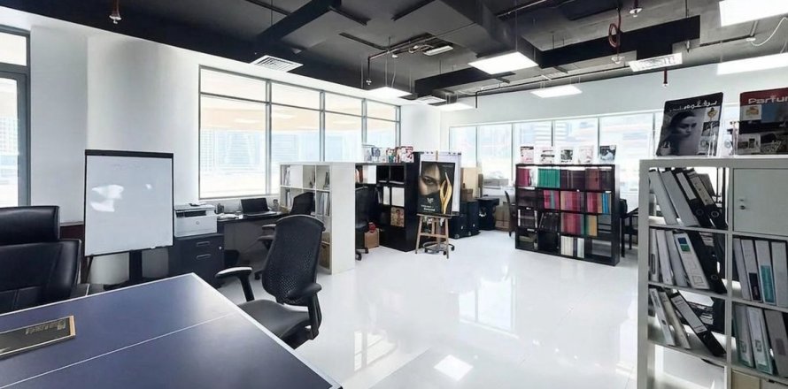 Opisina sa Business Bay, Dubai, UAE 69.8 sq.m. № 726224