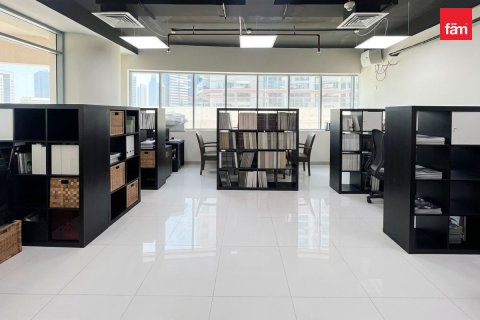 Opisina sa Business Bay, Dubai, UAE 69.8 sq.m. № 726224 - larawan 2