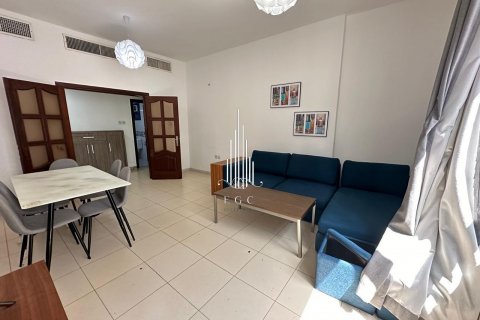 Üürile anda hoone asukohaga Al Khalidiya, Abu Dhabi, AÜE: 297.3 m² Nr 557415 - pilt 3