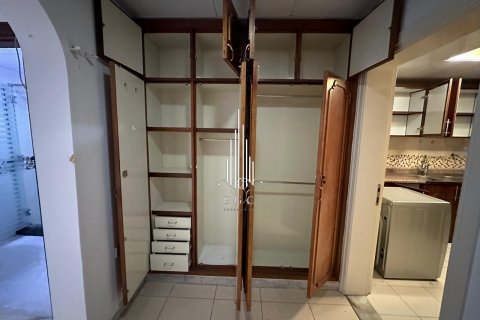 Üürile anda hoone asukohaga Al Khalidiya, Abu Dhabi, AÜE: 297.3 m² Nr 557415 - pilt 8