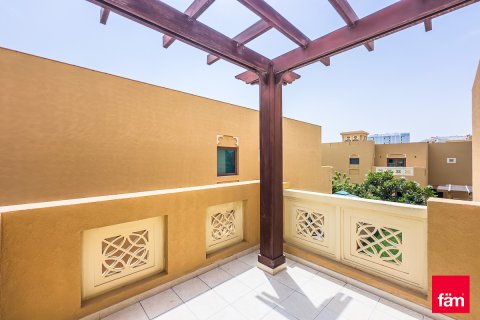 Al Furjan, Dubai, UAE의 임대용 빌라 침실 3개, 600제곱미터 번호 702556 - 사진 20