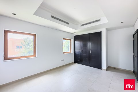Al Furjan, Dubai, UAE의 임대용 빌라 침실 3개, 600제곱미터 번호 702556 - 사진 7