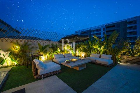 Villa on the Saadiyat Island, Abu Dhabi, UAE 5 bedrooms, 630 sq.m. № 716268 - photo 12
