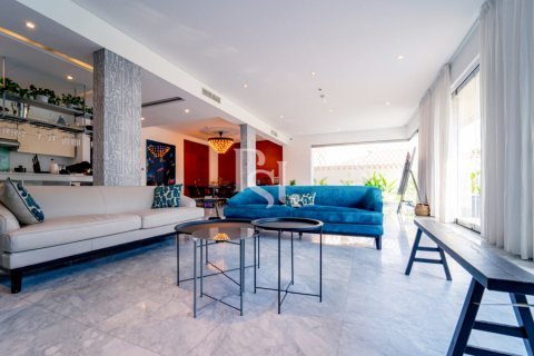 Villa on the Saadiyat Island, Abu Dhabi, UAE 5 bedrooms, 630 sq.m. № 716268 - photo 7