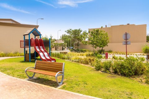 فيلا للبيع في مدينة خليفة، أبو ظبي، الإمارات العربية المتحدة 6 غرفة نوم ، 660 متر مربع ، رقم 716274 - صورة 2