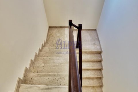 Снять в аренду виллу в Mina Al Arab, Рас-эль-Хайма, ОАЭ 4 спальни, 443м2, № 645449 - фото 15