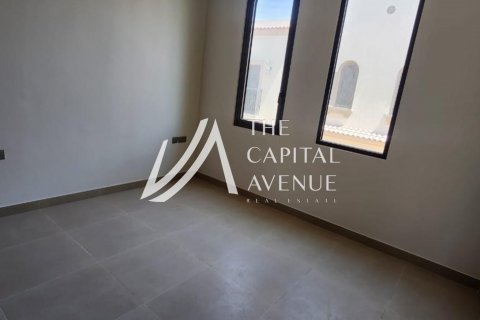 Khalifa City, Abu Dhabi, UAE의 판매용 타운하우스 침실 3개, 150제곱미터 번호 604843 - 사진 8