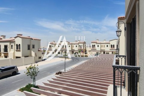 Khalifa City, Abu Dhabi, UAE의 판매용 타운하우스 침실 3개, 150제곱미터 번호 604843 - 사진 6