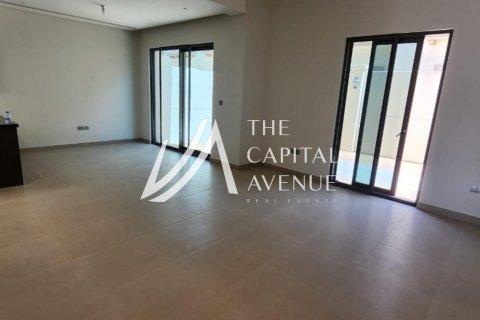 Khalifa City, Abu Dhabi, UAE의 판매용 타운하우스 침실 3개, 150제곱미터 번호 604843 - 사진 21