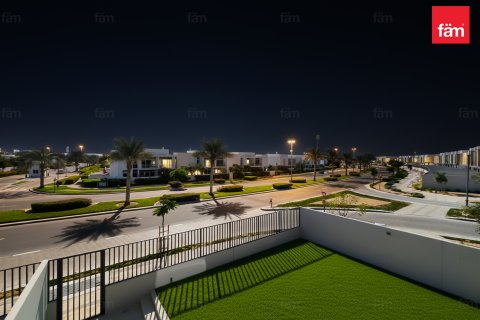 Таунхаус Дубай, БАӘ-да 4 жатын бөлмелер, 270.7 м² № 661511 - фото 8