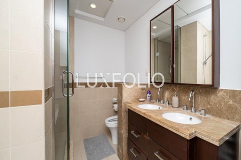 Apartament në Downtown Dubai (Downtown Burj Dubai), Dubai, Emiratet e Bashkuara Arabe 1 dhomë gjumi, 78 m2. № 628376 - Foto 14