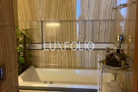 Apartament në Downtown Dubai (Downtown Burj Dubai), Emiratet e Bashkuara Arabe 1 dhomë gjumi, 109 m2. № 628374 - Foto 11