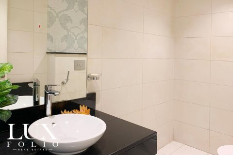 Apartament në Business Bay, Dubai, Emiratet e Bashkuara Arabe 2 dhoma gjumi, 126 m2. № 628378 - Foto 5