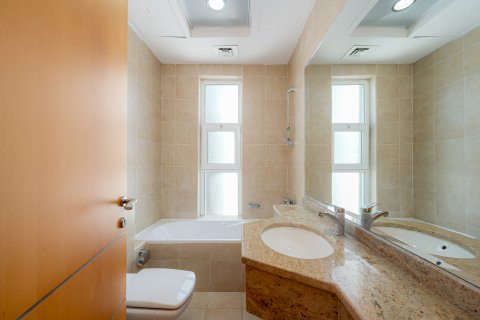 Villa te huur in Jumeirah, Dubai, VAE 5 slaapkamers, 390.19 vr.m., nr 749848 - foto 23