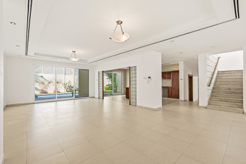 Villa te huur in Jumeirah, Dubai, VAE 5 slaapkamers, 390.19 vr.m., nr 749848 - foto 3
