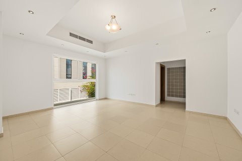 Villa te huur in Jumeirah, Dubai, VAE 5 slaapkamers, 390.19 vr.m., nr 749848 - foto 18