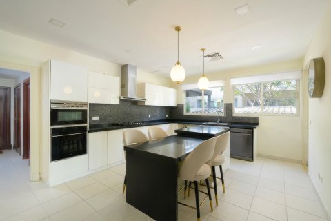 Vila u Arabian Ranches, Dubai, UAE 5 spavaćih soba, 899.95 m2 Br. 751175 - fotografija 8