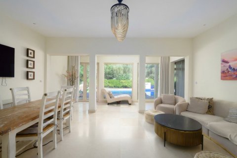 Vila u Arabian Ranches, Dubai, UAE 5 spavaćih soba, 899.95 m2 Br. 751175 - fotografija 9