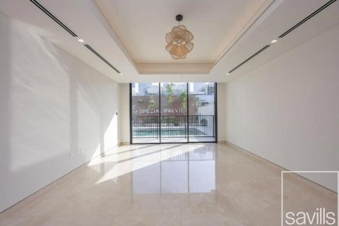 Vilë në Dubai, Emiratet e Bashkuara Arabe 5 dhoma gjumi, 787.91 m2. № 766779 - Foto 6