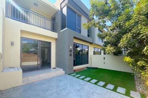 Üürile anda villa asukohaga Dubai Hills Estate, Dubai, AÜE: 4 magamistoaga, 216.84 m² Nr 768787 - pilt 1