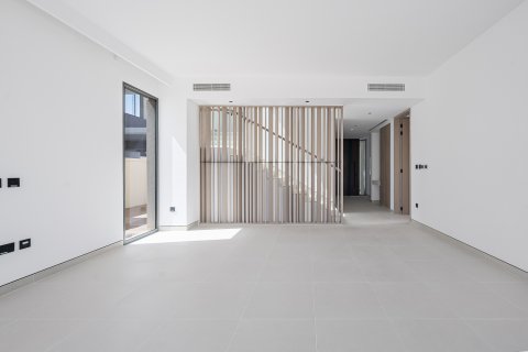 Tilal Al Ghaf, Dubai, UAE의 임대용 빌라 침실 4개, 374.49제곱미터 번호 751129 - 사진 3