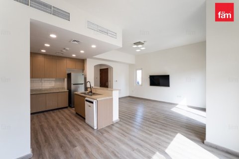 Villa te huur in Dubai, VAE 3 slaapkamers, 174.8 vr.m., nr 680006 - foto 3