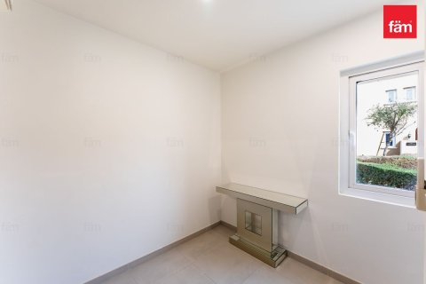 Villa te huur in Dubai, VAE 3 slaapkamers, 174.8 vr.m., nr 680006 - foto 8