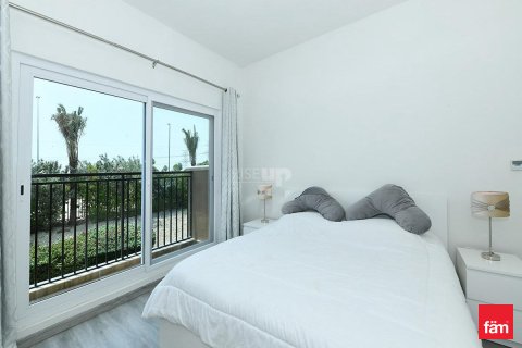 Villa te huur in Dubai, VAE 3 slaapkamers, 174.8 vr.m., nr 680006 - foto 6