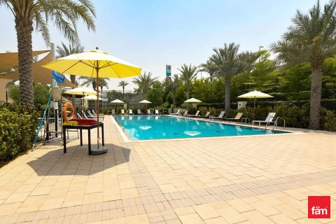 Villa te huur in Dubai, VAE 3 slaapkamers, 174.8 vr.m., nr 680006 - foto 24