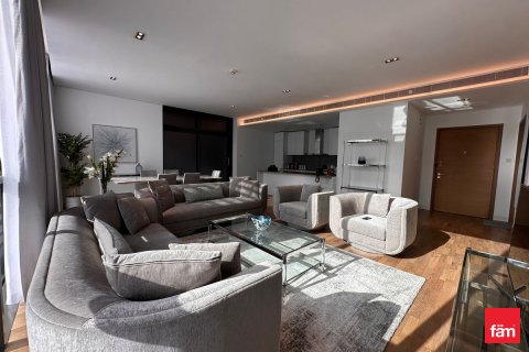 Appartement te huur in Al Wasl, Dubai, VAE 1 slaapkamer, 121.7 vr.m., nr 680008 - foto 3