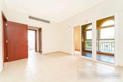 Villa til leje i Dubai, UAE 2 soveværelser, 245.2 kvm № 714334 - foto 4
