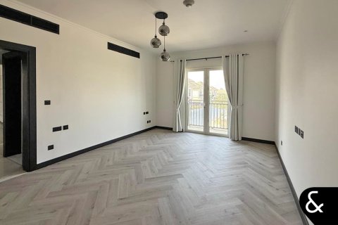 Villa sa Dubai Land, UAE 6 silid-tulugan, 1256 sq.m. № 688648 - larawan 20