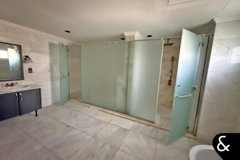 Villa sa Dubai Land, UAE 6 silid-tulugan, 1256 sq.m. № 688648 - larawan 17