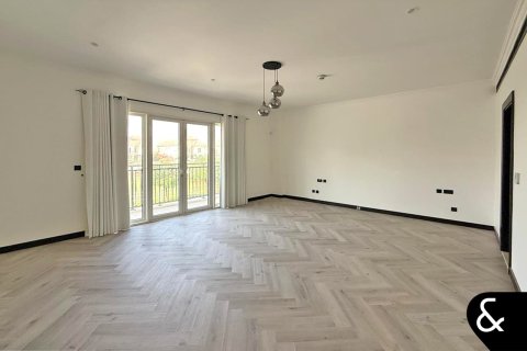 Villa sa Dubai Land, UAE 6 silid-tulugan, 1256 sq.m. № 688648 - larawan 18