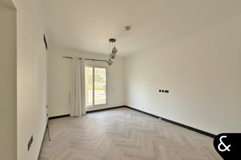 Villa sa Dubai Land, UAE 6 silid-tulugan, 1256 sq.m. № 688648 - larawan 12