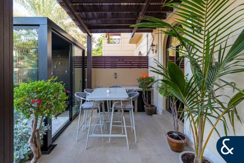 Müüa villa asukohaga Mudon, Dubai, AÜE: 4 magamistoaga, 354 m² Nr 688646 - pilt 9