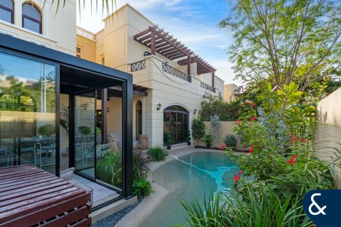 Müüa villa asukohaga Mudon, Dubai, AÜE: 4 magamistoaga, 354 m² Nr 688646 - pilt 10