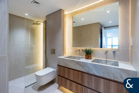 Apartment sa Business Bay, Dubai, UAE 2 silid-tulugan, 118 sq.m. № 688649 - larawan 12